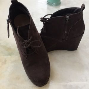 Dolce Vita Dark Brown Wedges